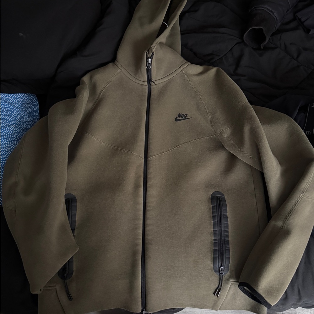 Nike Men's Khaki Windbreaker Jacket